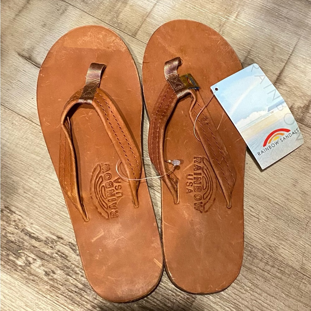 Size Medium (6.5-7.5) women’s Rainbow Brand FLIPFLOPS